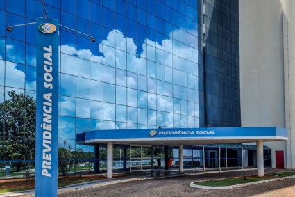 Paulo Abi-Ackel cobra convoca&ccedil;&atilde;o de Frei Chico na CPMI do INSS e critica articula&ccedil;&atilde;o para barrar depoimento