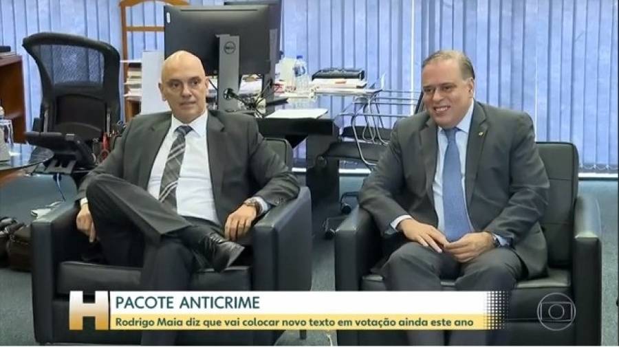 Foto: Jornal Hoje, matéria sobre a entrega do pacote anticrime ao ministro Alexandre de Moraes (esquerda)